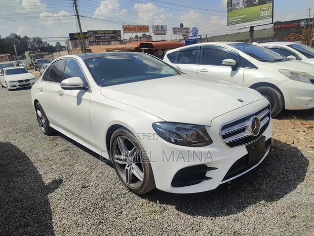 Mercedes-Benz E200 2017 - 1
