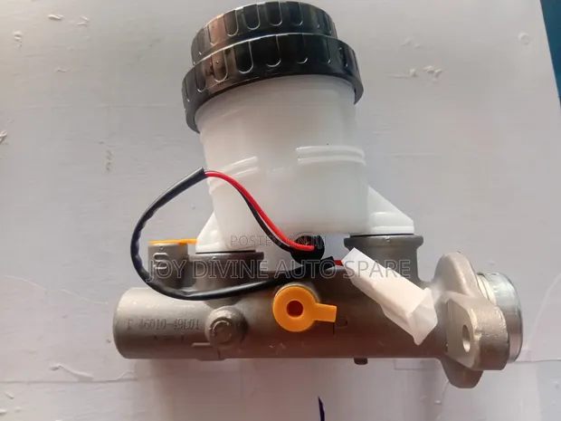 Nissan Hardbody Brake Master Cylinder - 1