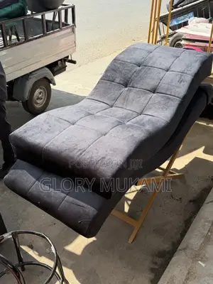 Brand New Black Velvet Lash Bed
