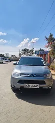 Mitsubishi Outlander 2012 Nyeupe - 5
