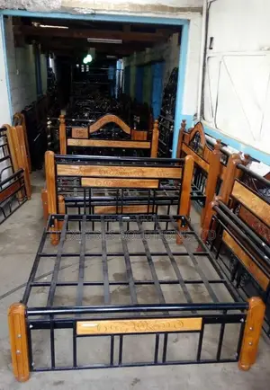 Metallic/Wooden Bed 5x6
