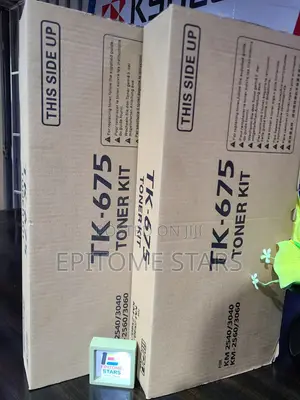 Kyocera TK-675 Toner Nyeusi