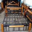 Kitanda Kizuri cha Comfy 5x6 Mbao na Chuma - 2