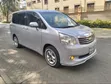 Toyota Noah 2012 Silver - 3