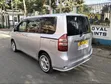 Toyota Noah 2012 Silver - 4