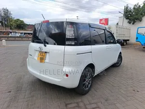 Toyota Sienta 2015 White