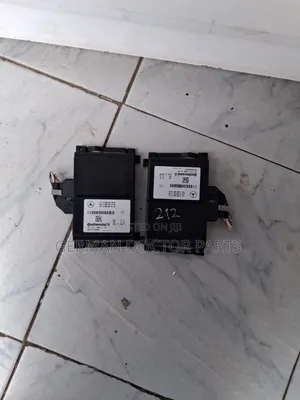 Mercedes-Benz W212 Distronic Radar Control Unit