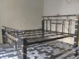 Kitanda Kimoja cha Metal 6x6
