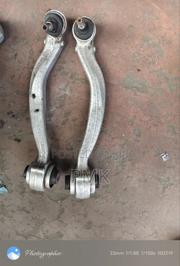 Mercedes-Benz W204 Control Arm (Used) - 1
