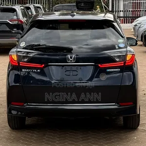 Honda Fit Shuttle 2019 Hybrid