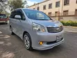 Toyota Noah 2.0 158hp FWD (8 Seater) 2013 Silver - 2