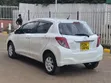 Toyota Vitz 2014 Nyeupe - 4