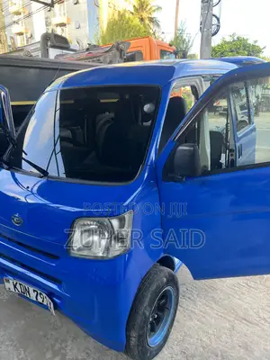 Daihatsu Hijet Cargo Van 2017