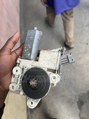Toyota Avensis Door Motor