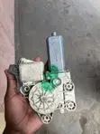 Toyota Avensis Door Motor - 2