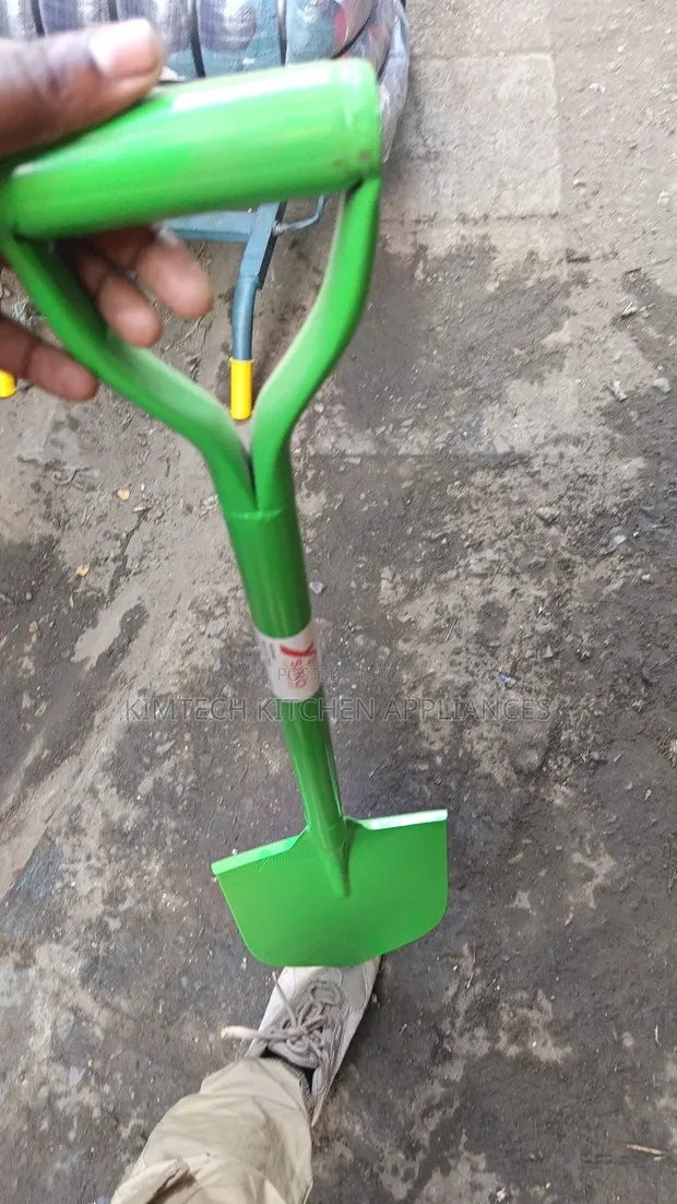 Heavy Duty Spade - 1