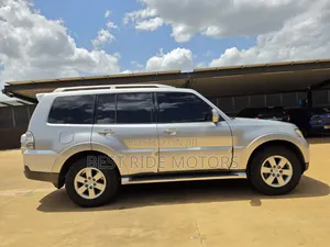Mitsubishi Pajero 3.2 DI-D Elegance 2005 Silver