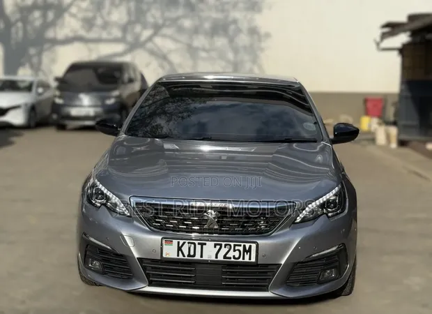 Peugeot 308 GT Line 2018 Silver - 1
