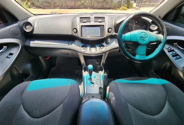Toyota RAV4 2009 - 1