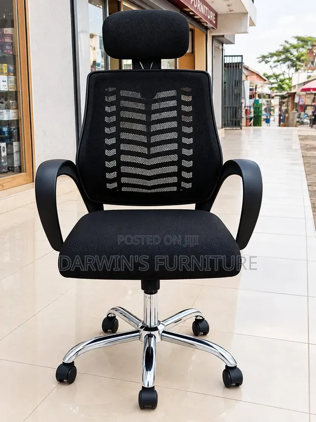 Boss Office Products Swivel Cresting Rail Chair - Nyeusi Mesh - 1