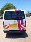 Toyota HiAce 2014 - Nyeupe - 2