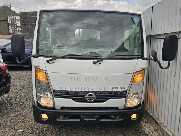 Nissan Atlas 2019 Nyeupe - 1