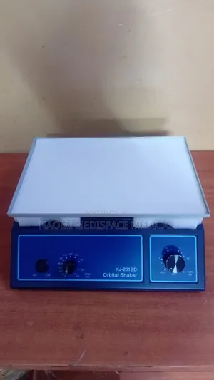 Compact Orbital Shaker - Uniform Mixing
