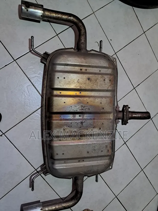 Mfumo wa Kutolea Moshi wa Mazda Atenza 2014 - 1