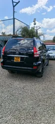 Toyota Land Cruiser Prado 2004 Nyeusi - 5