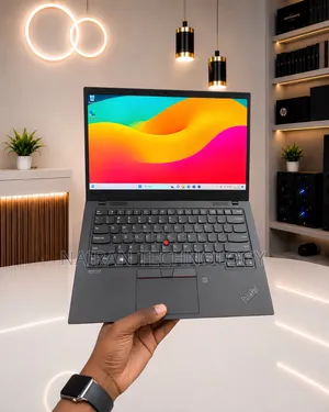 Lenovo ThinkPad X1 Carbon (8th Gen) Laptop