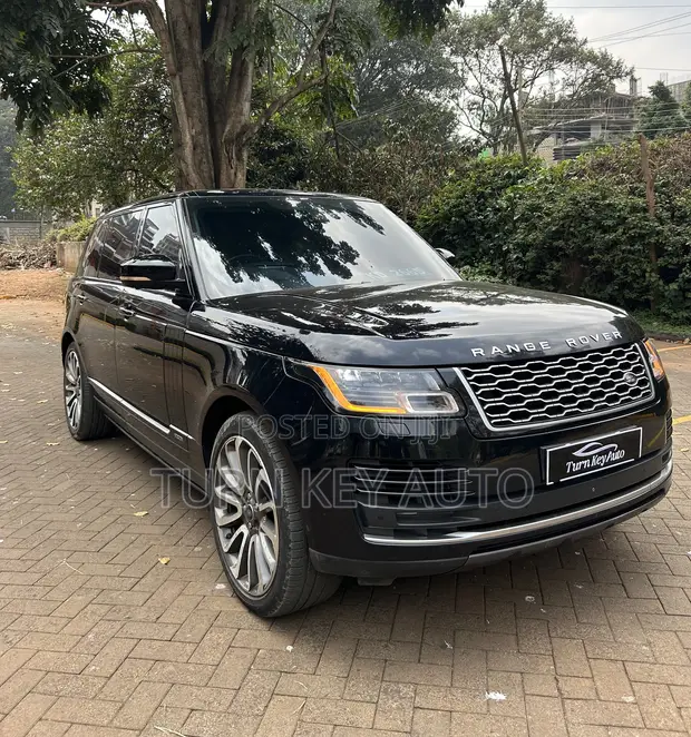 Land Rover Range Rover Vogue 2018 Black - 1
