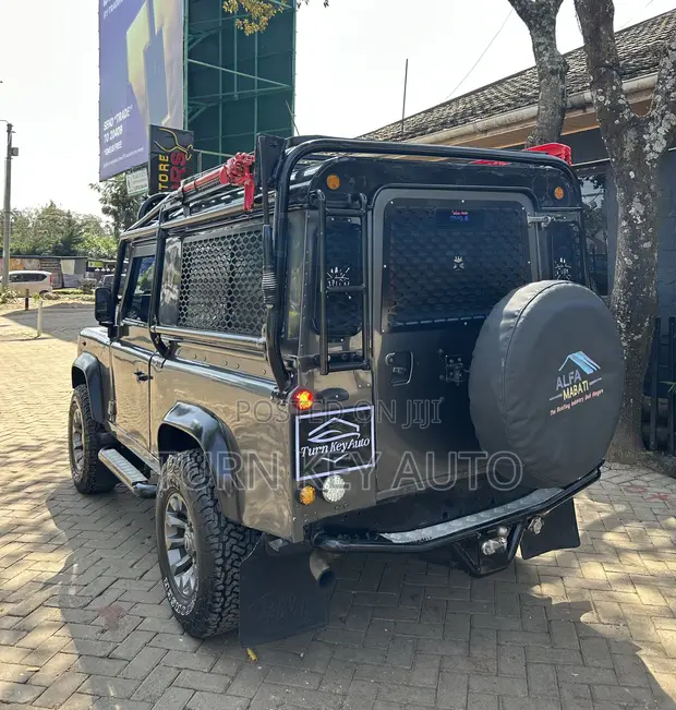 2006 Land Rover Defender 90 Overlander - 1
