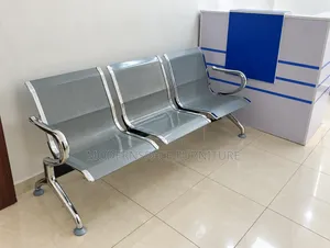 Benchi la Chuma la Nafasi Tatu kwa Mapokezi