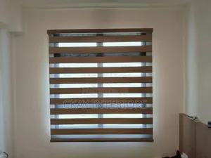 Horizontal Office Blinds za Home Interiors
