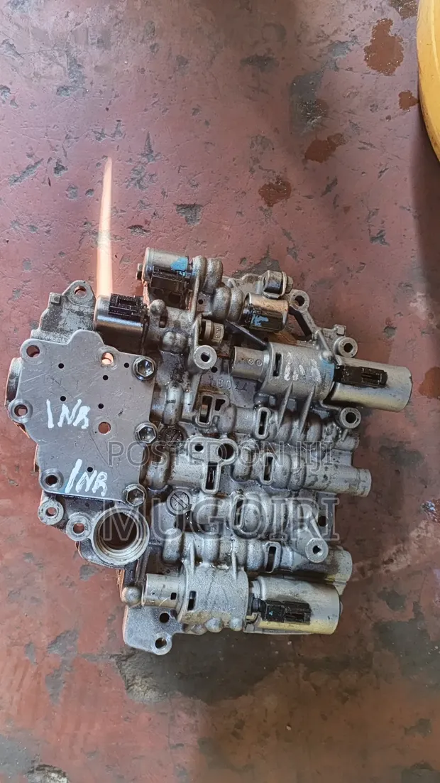 Toyota Vitz Gearbox Valve Body (Motherboard) - 1
