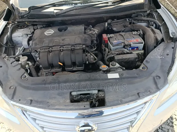 Nissan Sylphy 2012 Silver - 1