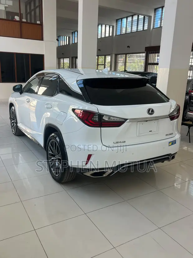 Lexus RX 300 2WD 2019 White - 1