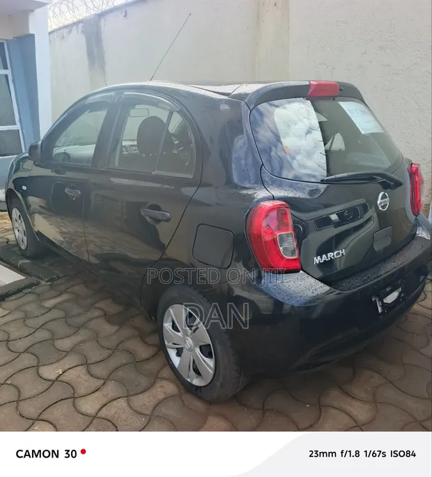Nissan March 1.2 AWD 2019 Nyeusi - 1