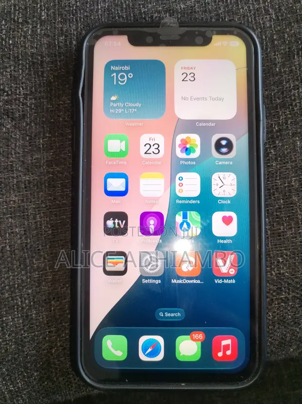 Apple iPhone 11 128GB Gray - 1