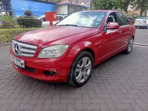 Mercedes-Benz C200 2009 Red