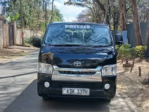 Toyota HiAce 2015 DX - 3000cc Diesel