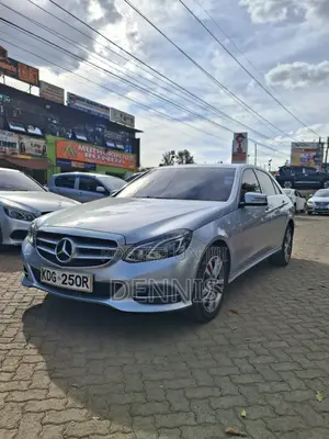 Mercedes-Benz E250 SV Premium 2014