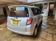 Toyota Ractis 1.3 FWD 2009 Nyeupe - 3