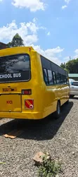 Isuzu NQR 2015 Basi la Shule la Viti 33 - 2