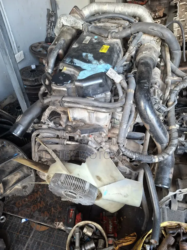 Isuzu FRR90 Series 6HK1 Complete Engine - 1