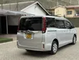 Toyota Noah 2017 Nyeupe - 2