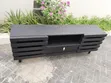 Kisimamio cha TV Nyeusi cha Kisasa (5ft) - 1