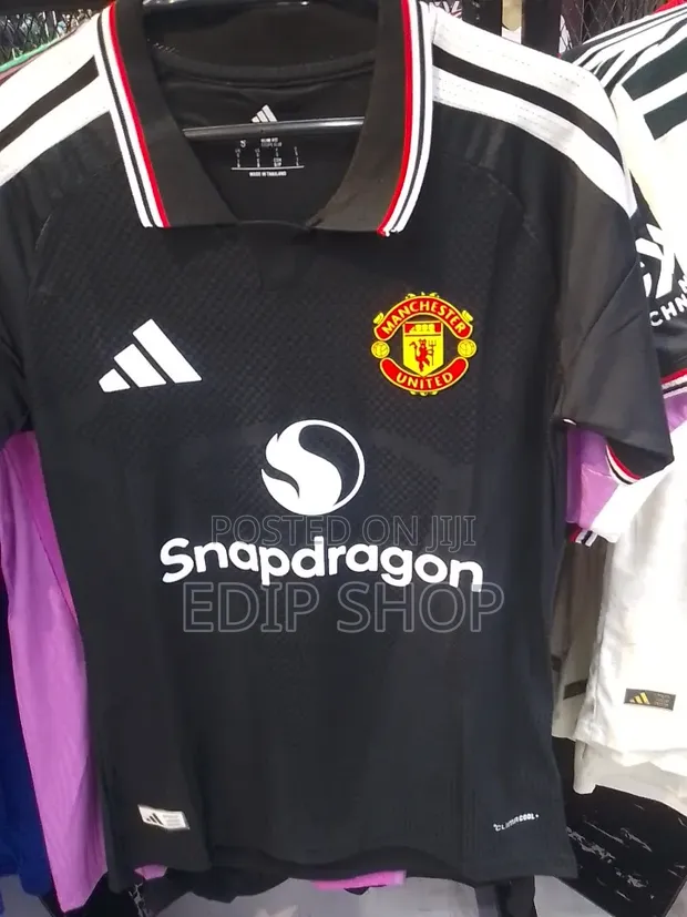 2026/27 Black Manchester United Jersey - Player Version - 1