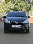 Toyota Vitz 2017 Burgundy - 2