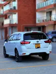 Toyota Corolla Fielder 2018 White - 2
